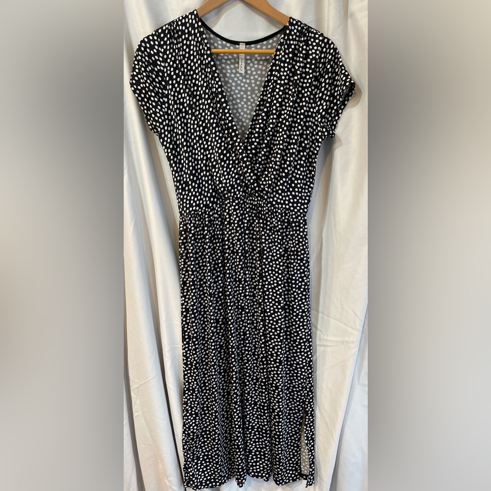 Gilli Black and White Polka Dot Midi Dress